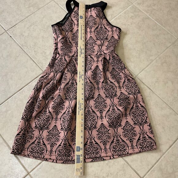 En Focus Midi Dress women’s 4 cocktail party Blush Floral textured design - Picture 9 of 14